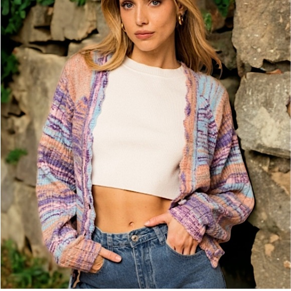 B157💙💜Stunning multi-color wave thin sweater in gorg color pattern+ thin weave - Picture 1 of 7